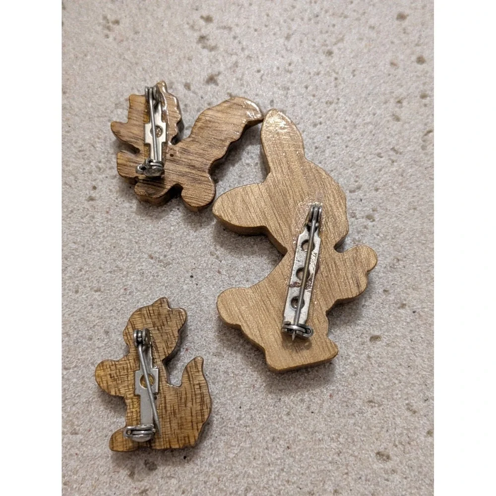 Whimsical Wooden Brooch Set Of 3 Woodland Animals Vintage Skunk Squirrel Rabbit